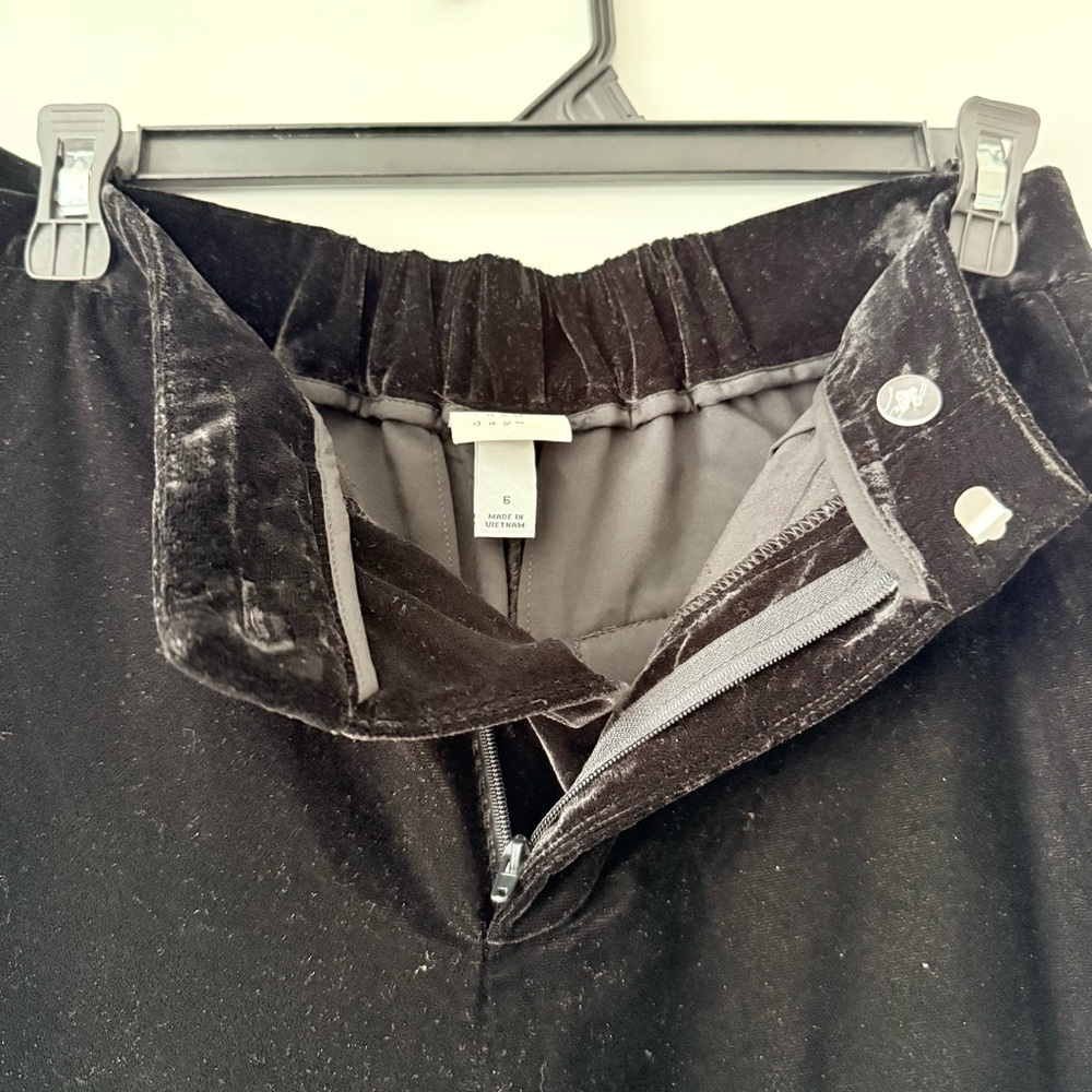 NWT- A New Day Woman’s High Rise Black Velvet Straight Leg Trouser Sz 6 - Picture 5 of 12